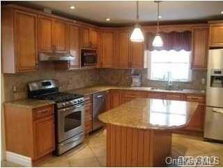 104 Sheridan Avenue, Williston Park, NY 11596