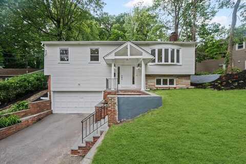 26 Ravine Road, Great Neck, NY 11023