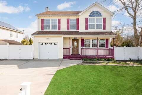 1040 Wellwood Avenue, West Babylon, NY 11704