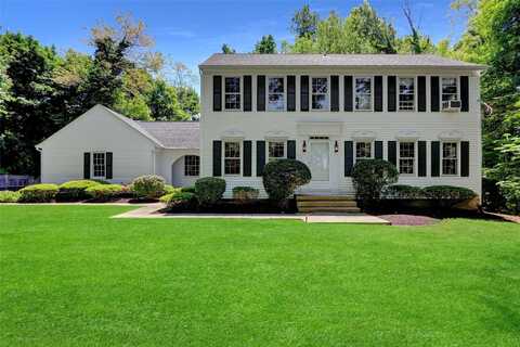 14 Wainscott Lane, East Setauket, NY 11733