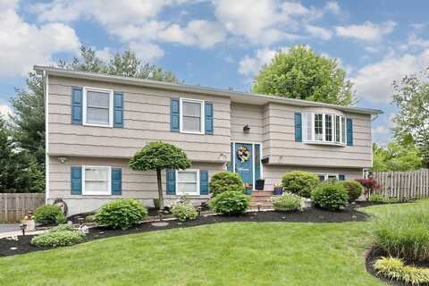 78 S Lilburn Drive, Garnerville, NY 10923