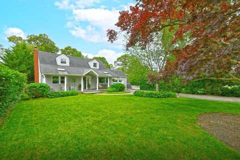 64 Luyster Street, South Huntington, NY 11746