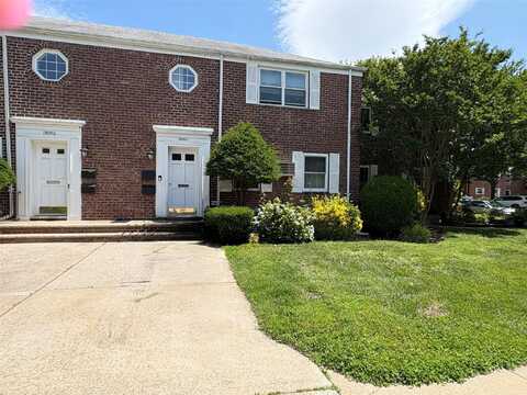 254-33 75 Avenue Avenue, Glen Oaks, NY 11004