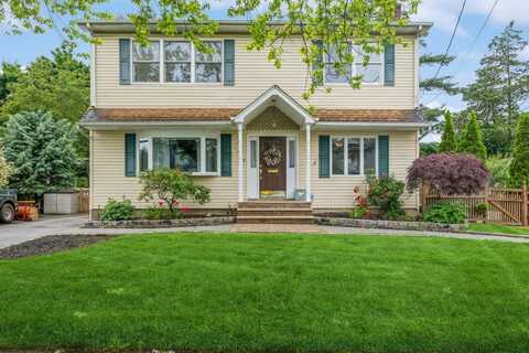 74 Miles Avenue, Albertson, NY 11507