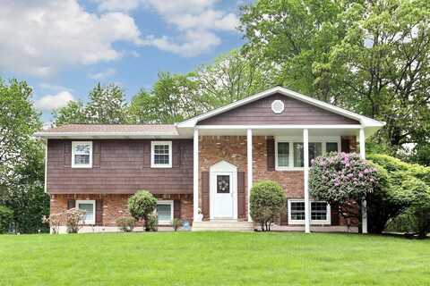 4 Stockbridge Avenue, Suffern, NY 10901