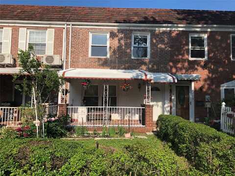 70-27 175th Street, Fresh Meadows, NY 11365