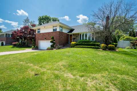 179 Hazelwood Drive, Westbury, NY 11590