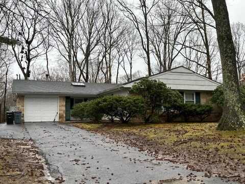 41 Spencer Lane, Stony Brook, NY 11790