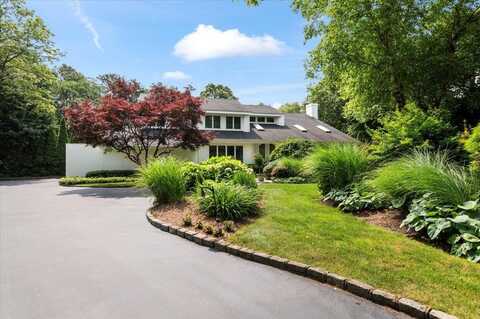 6 Laurelwood Court, Dix Hills, NY 11746