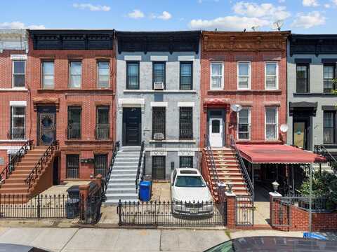609 Lexington Avenue, Brooklyn, NY 11221