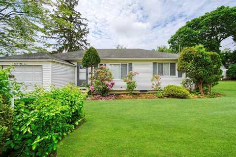 2057 Renfrew Avenue, Elmont, NY 11003