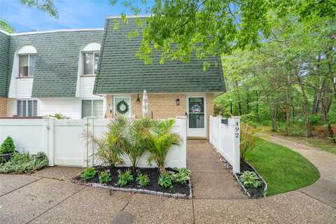 492 Daryl Drive, Medford, NY 11763