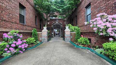 167-10 Crocheron Avenue, Flushing, NY 11358