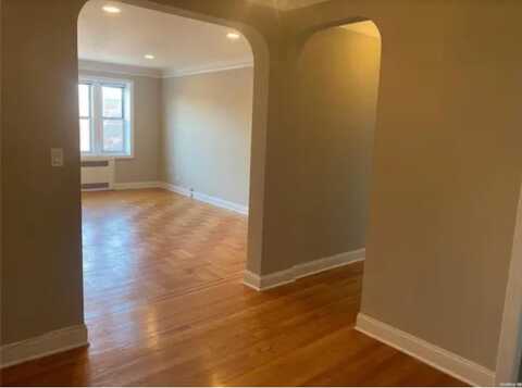 79-01 35 Avenue, Jackson Heights, NY 11372
