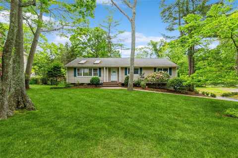 32 Lower Cross, Shoreham, NY 11786