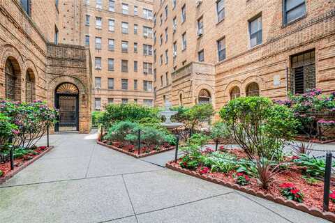 83-44 LEFFERTS Boulevard S, Kew Gardens, NY 11415