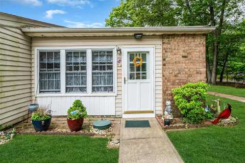 423 Woodbridge, Ridge, NY 11961
