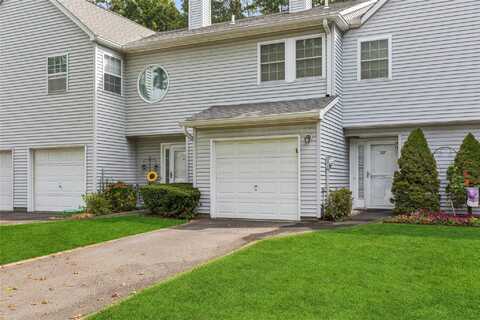 507 Sara Circle, Port Jefferson Station, NY 11776