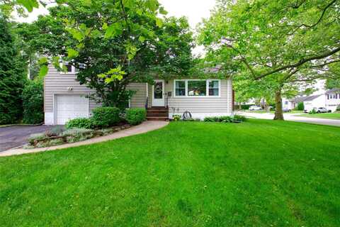 187 Tanners Pond Road, Garden City, NY 11530