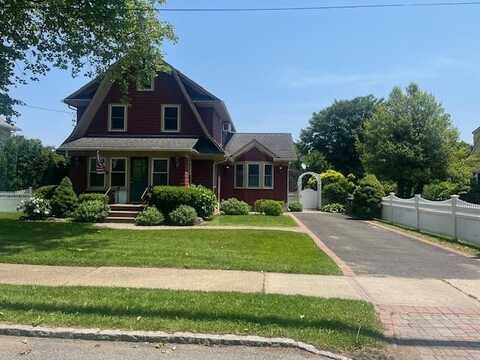 37 Cedar Avenue, Islip, NY 11751