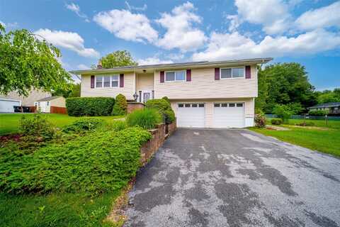 7 Ross Lane, Middletown, NY 10941