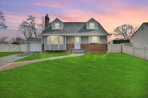 3835 Marion Court, Seaford, NY 11783