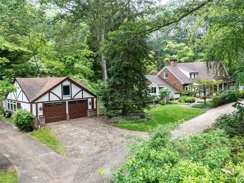 121 Norwood Avenue, Northport, NY 11768