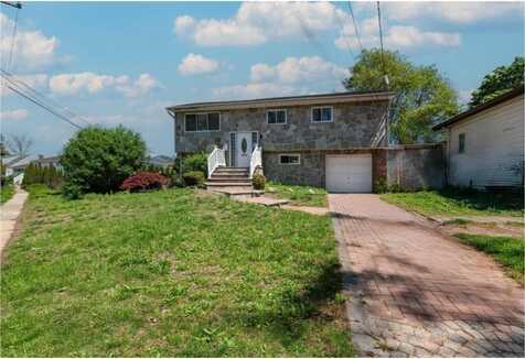 2515 S Seamans Neck Road, Seaford, NY 11783