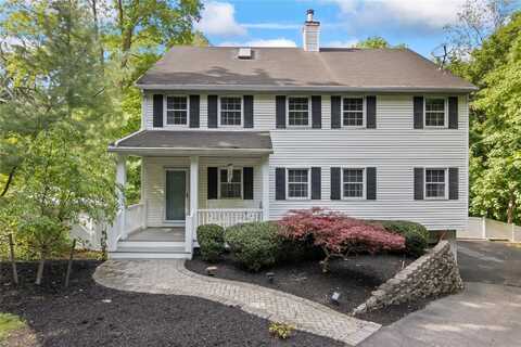 319 Thompson Street, Port Jefferson, NY 11777
