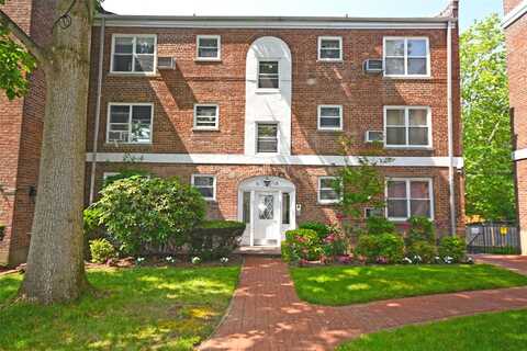 221 Middle Neck Road, Great Neck, NY 11021