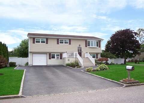 2 Derry Street, East Patchogue, NY 11772