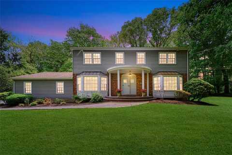 47 Woodland Drive, Oyster Bay Cove, NY 11771
