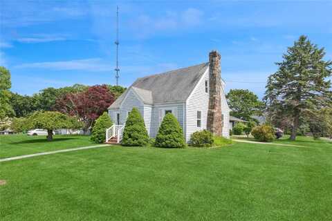 1295 Washington Avenue, Greenport, NY 11944
