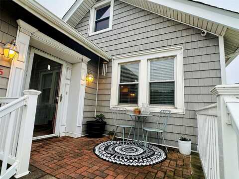 226 E Pine Street, Long Beach, NY 11561