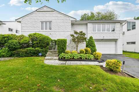 904 Woodmere Drive, North Woodmere, NY 11581