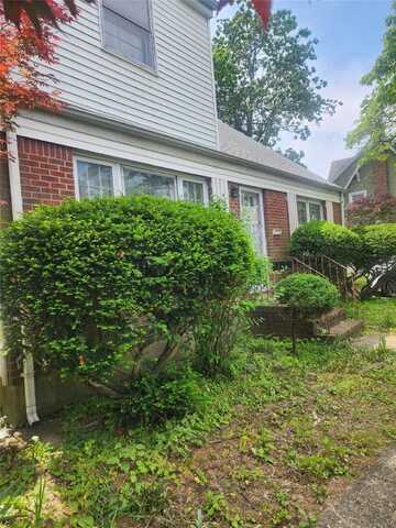 258 Brown Avenue, Hempstead, NY 11550