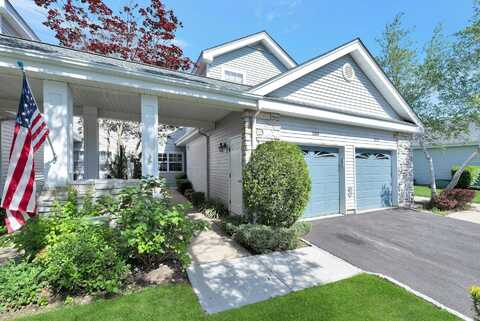580 Mirror Pond Court, Moriches, NY 11955