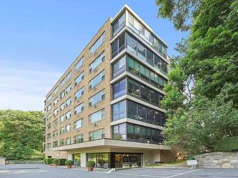 72 Pondfield Road W, Bronxville, NY 10708