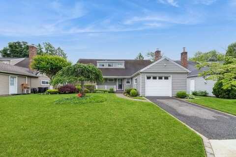 12 Hazel Place, Woodmere, NY 11598
