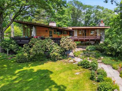 280 Salem Road, Pound Ridge, NY 10576