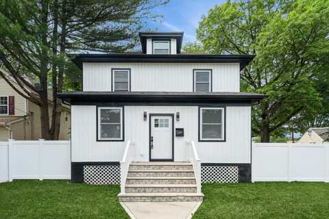 237 Linden Avenue, Westbury, NY 11590