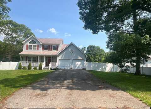 85 Patchogue Avenue, Mastic, NY 11950