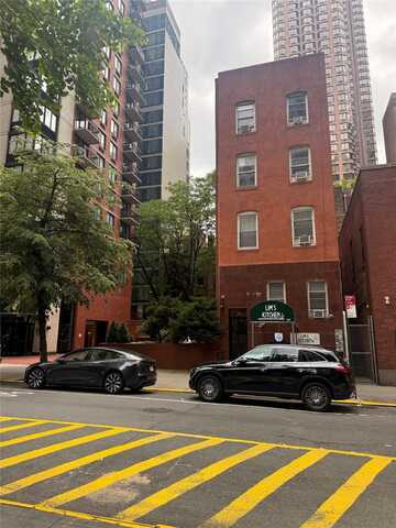 242 East 40 street, New York (Manhattan), NY 10016
