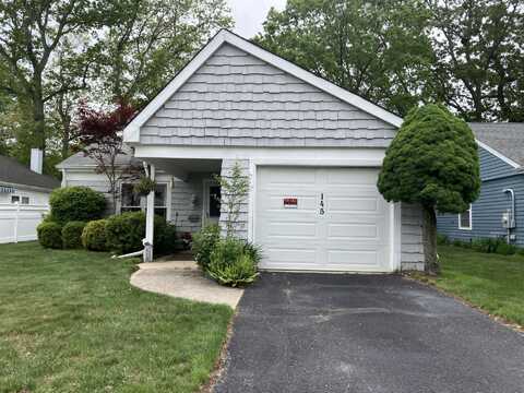 145 Edinburgh Drive, Ridge, NY 11961
