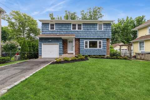 22 Central Street, Huntington, NY 11743
