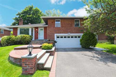 236 Martin Drive, Syosset, NY 11791