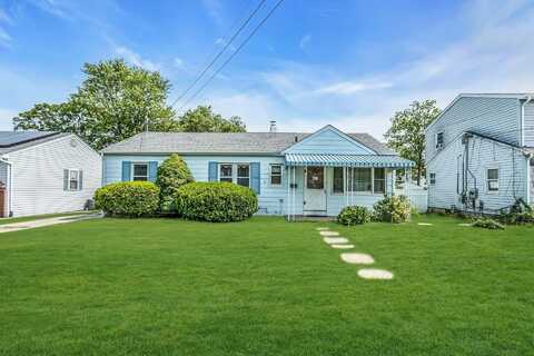 57 Cherubina Lane, North Babylon, NY 11703