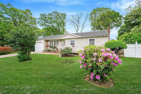 54 Williams Avenue, Amityville, NY 11701