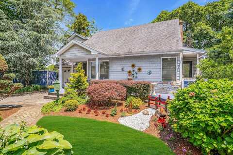 20 Wiltshire Drive, Commack, NY 11725