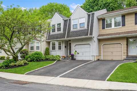 31 Manors Drive, Jericho, NY 11753